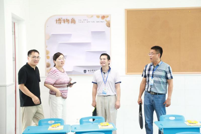 eaf9cac7b70bba5119e14b10ea47a9e7.jpg